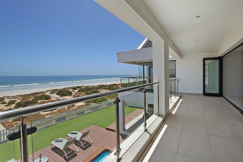 6 Bedroom Property for Sale in Golden Mile Western Cape